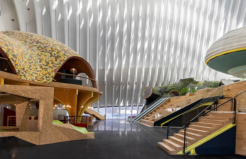 VISITA EN FAMILIA: CONOCE CAIXAFORUM VALÈNCIA