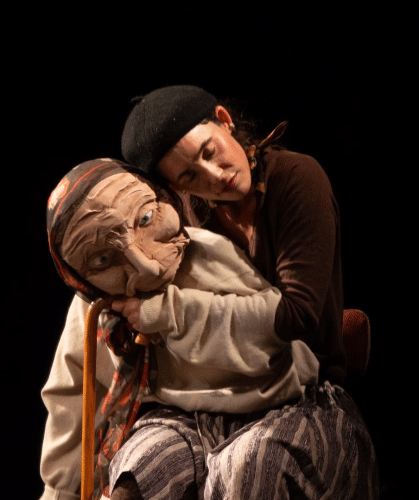 TEATRO CON MARIONETAS: LA HUIDA