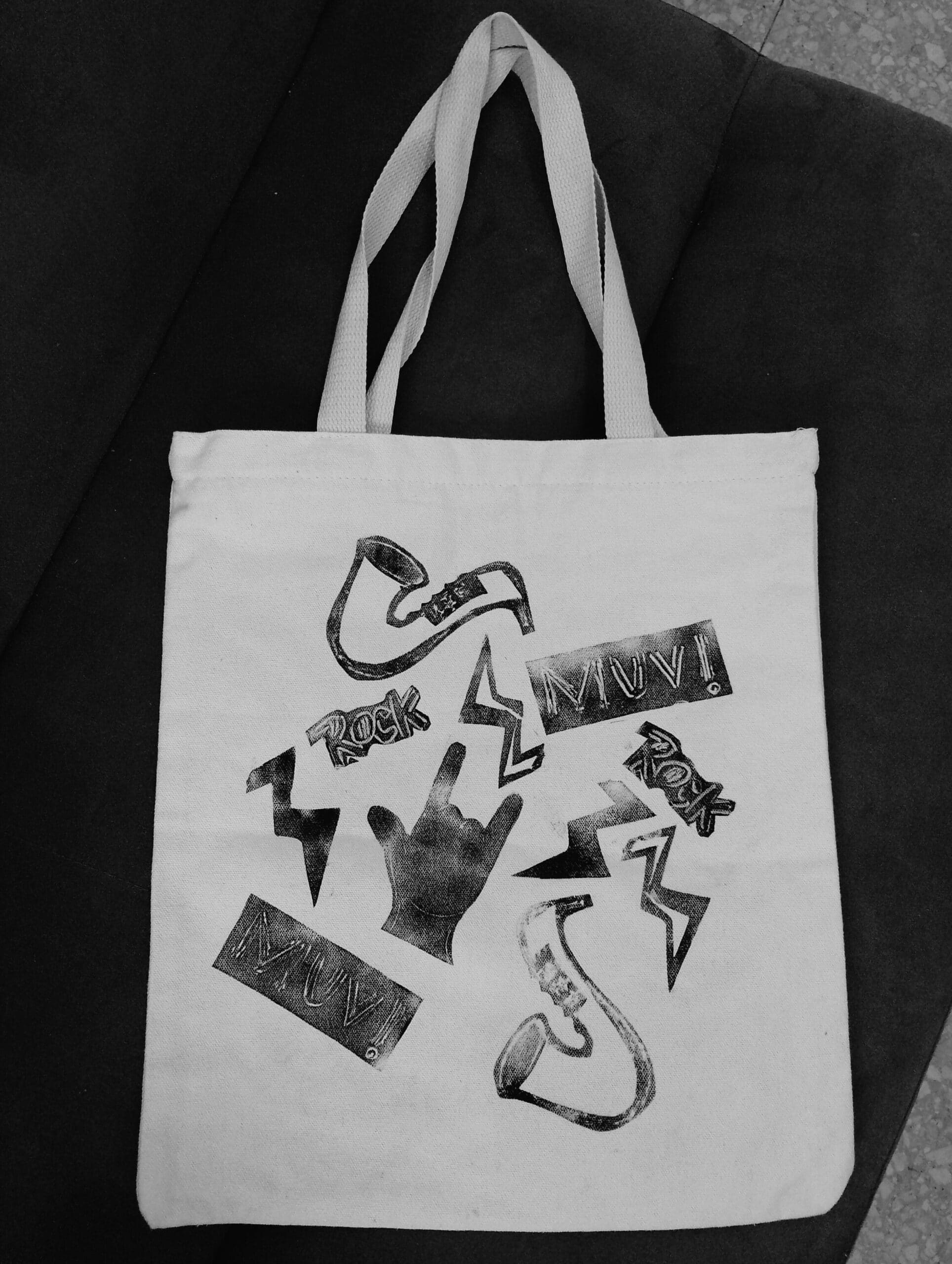 TALLER DE GRABADO EN GOMA EVA